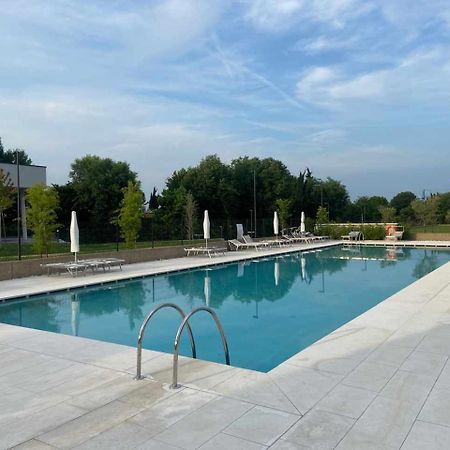 Garden Borgo Secolo Apartment เปสเคียรา เดล การ์ดา ภายนอก รูปภาพ