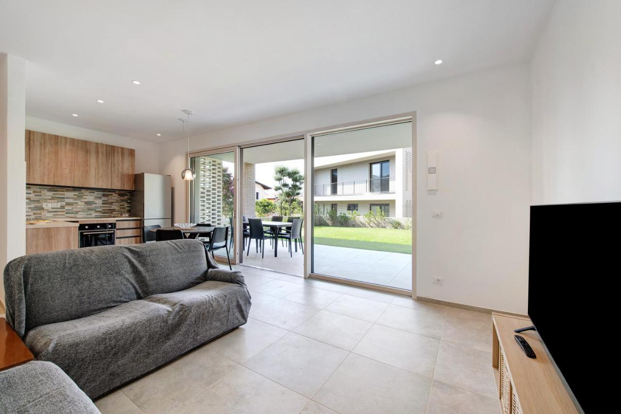Garden Borgo Secolo Apartment เปสเคียรา เดล การ์ดา ภายนอก รูปภาพ