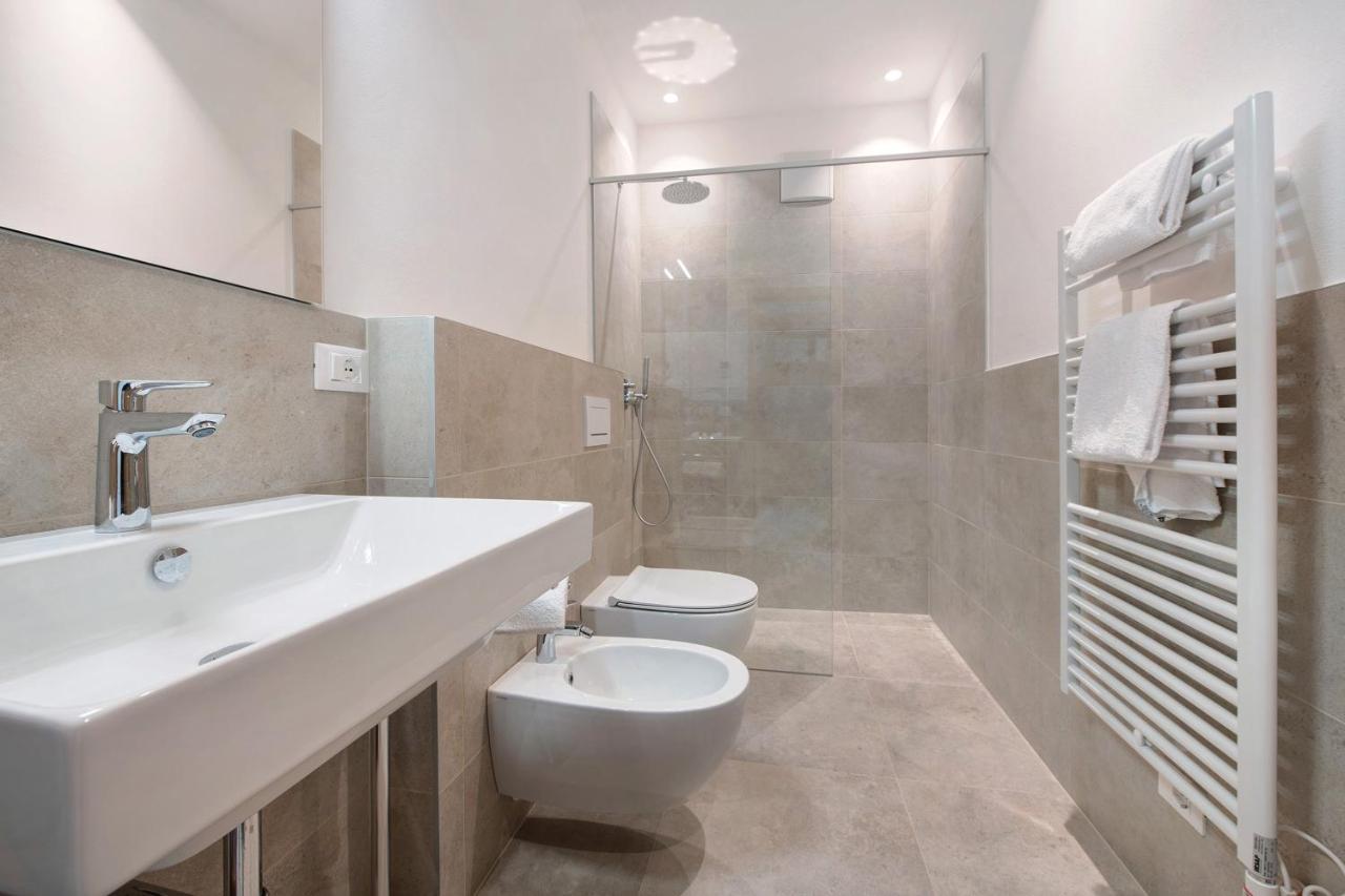 Garden Borgo Secolo Apartment เปสเคียรา เดล การ์ดา ภายนอก รูปภาพ