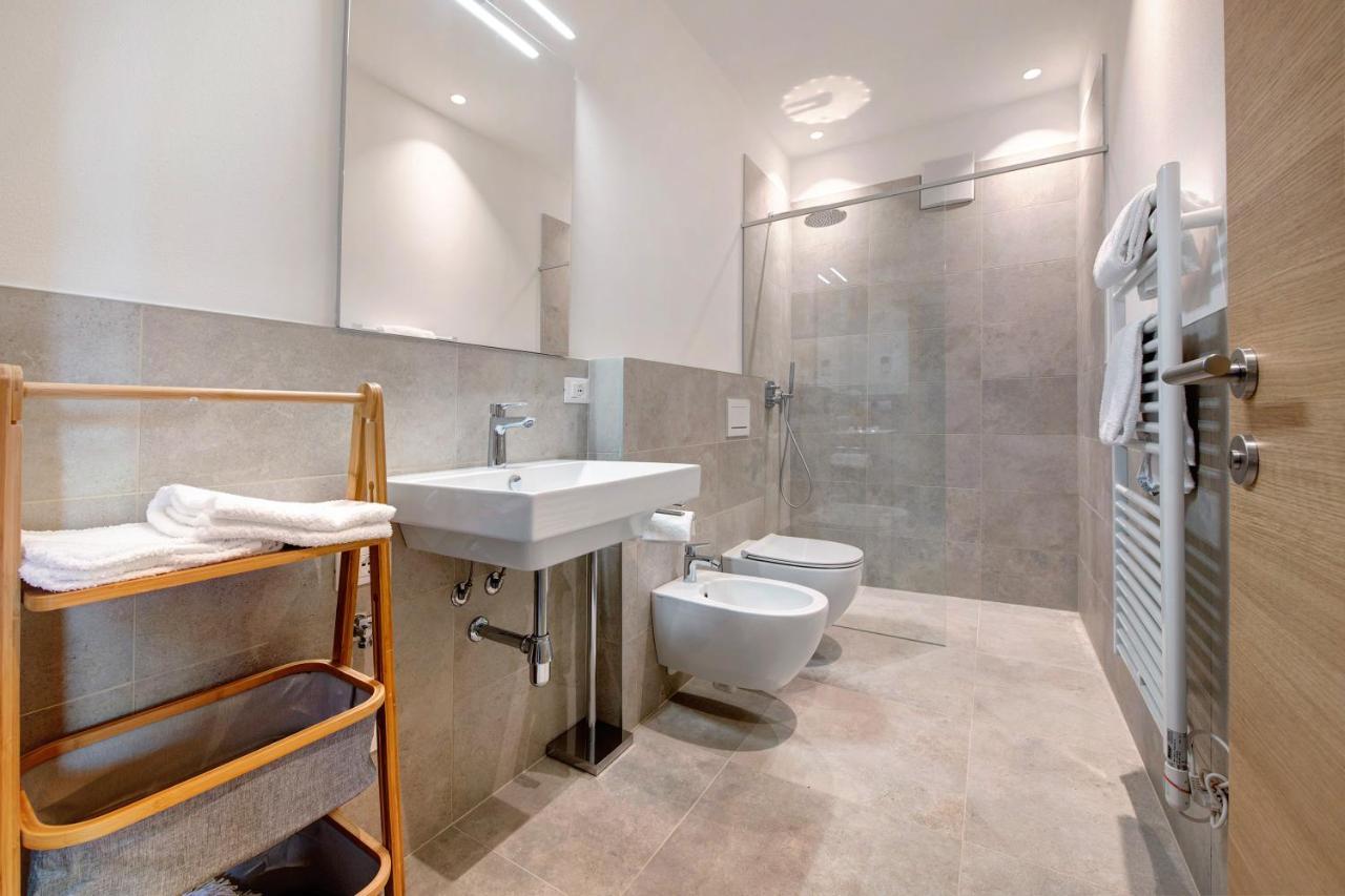 Garden Borgo Secolo Apartment เปสเคียรา เดล การ์ดา ภายนอก รูปภาพ