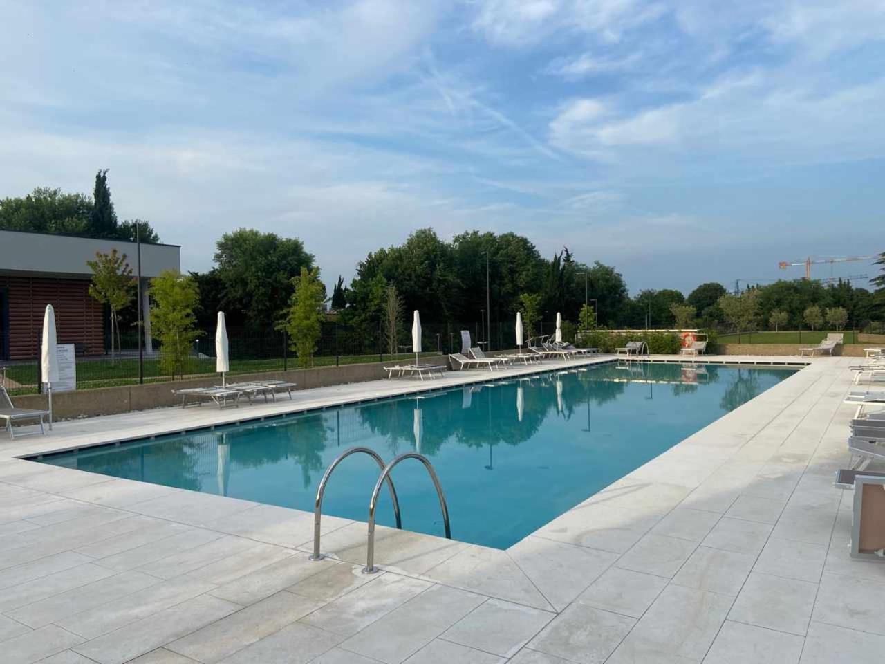 Garden Borgo Secolo Apartment เปสเคียรา เดล การ์ดา ภายนอก รูปภาพ